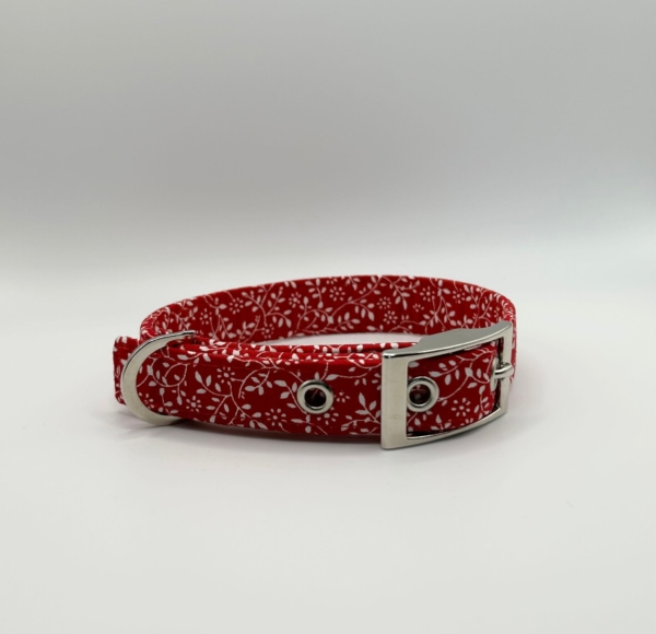 Red With White Leaves Dog Collar