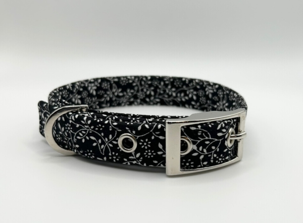 White Leaf On Black Dog Collar